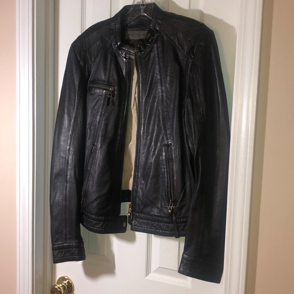 Cute women’s leather moto jacket. EUC, worn once - Picture 1 of 8